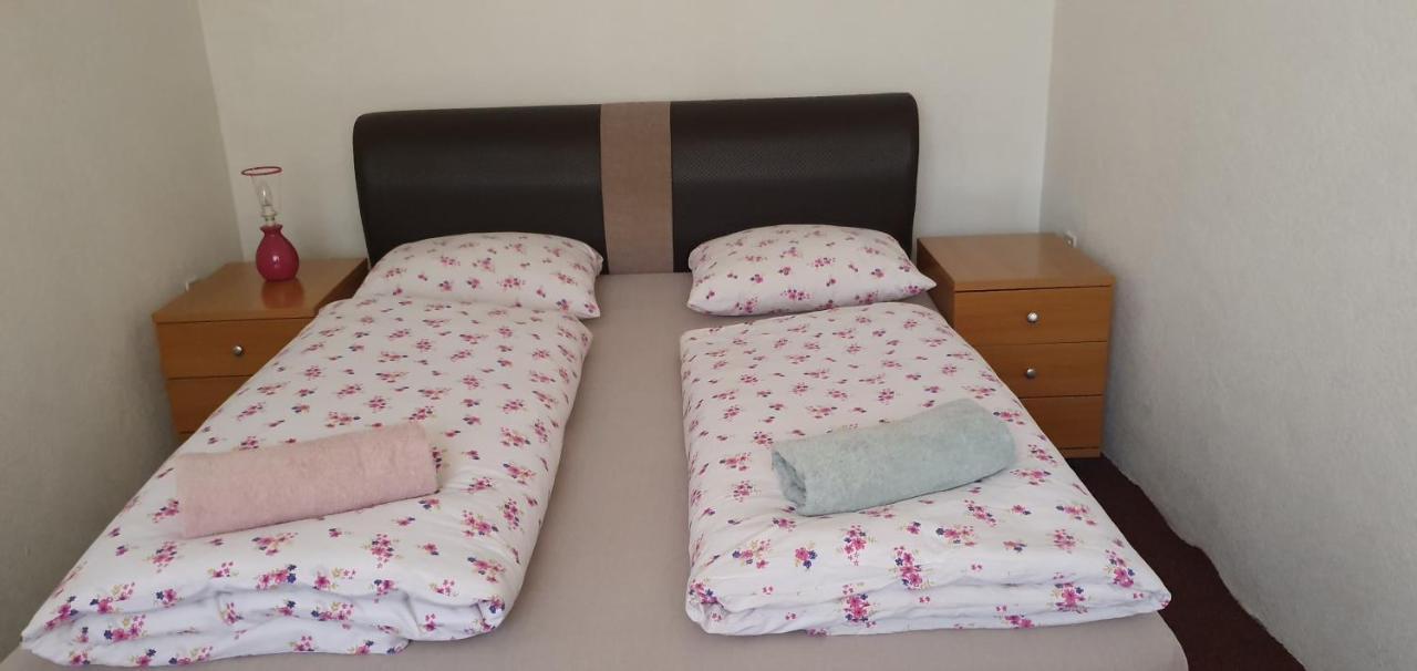 Hostel T&M Zenica Buitenkant foto